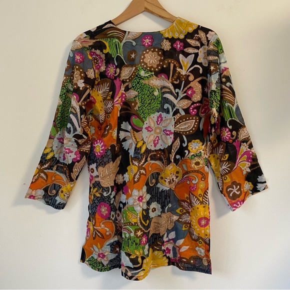 NWT Floral pattern tunic, boho 3/4 sleeve top, vneck top, kurti, swim cover up - Picture 3 of 5